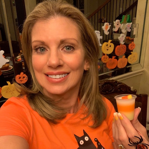 Meet Posher, Felicia! Always Ask if you’re looking for something! - Picture 17 of 17